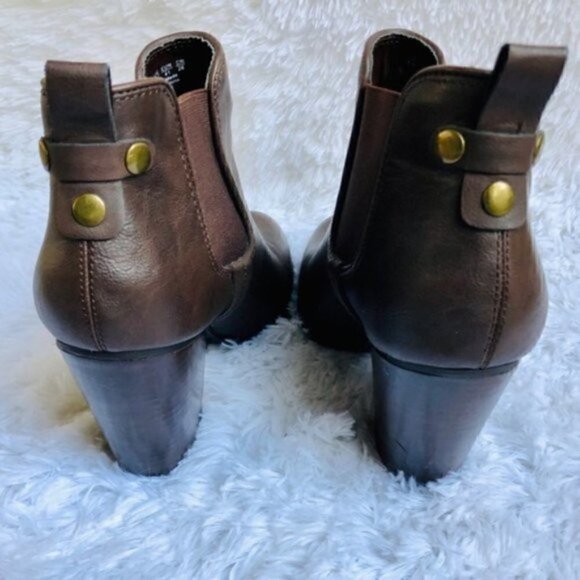 Carlos by Carlos Santana Devon Ankle Booties 11 Stacked Block Heel Brown Pull On - Picture 8 of 13